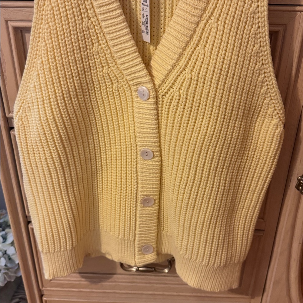 Madewell Cutaway Sweater Vest - Picture 3 of 8
